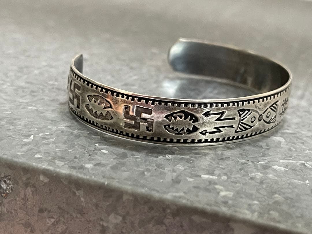 30s 卍 スワスティカ アロー バングル ビンテージ ブレスレット