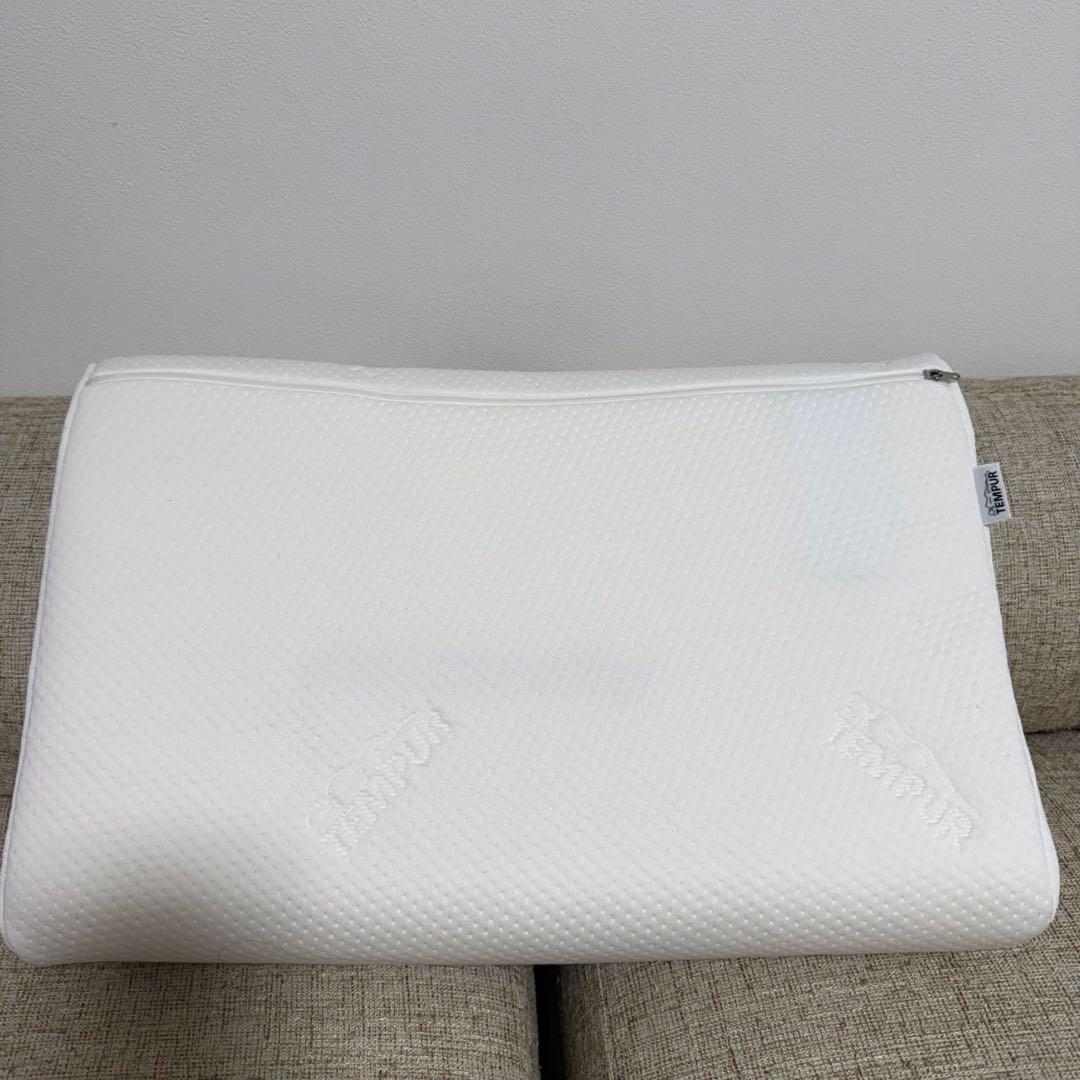 TEMPUR Original Pillow ホワイト　枕　M