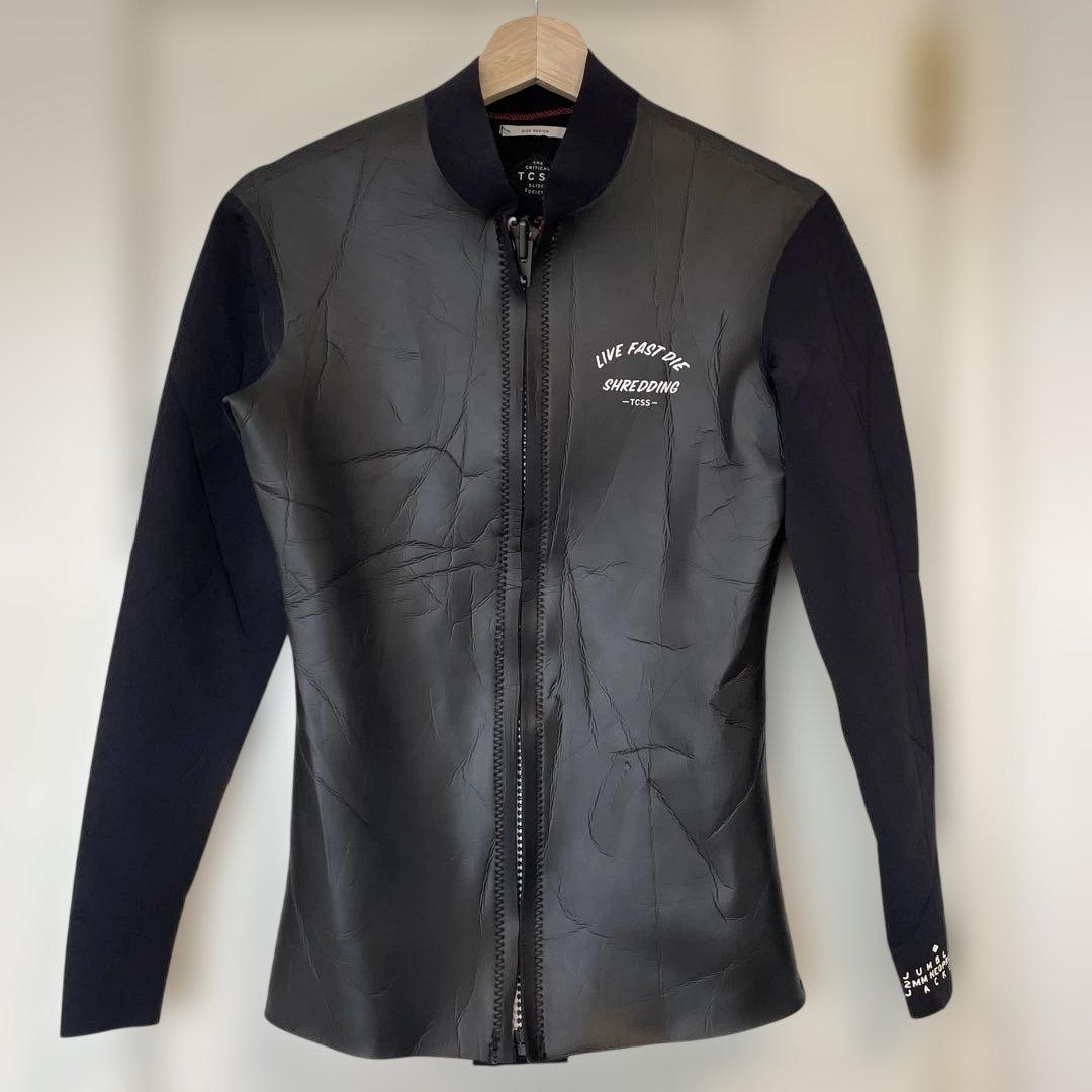 TCSS タッパー フロントジッパー ブラック M