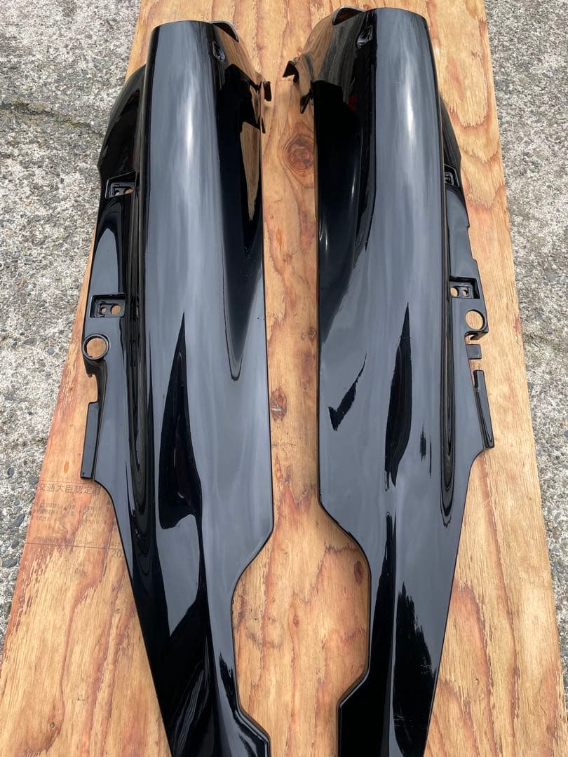 zzr1100d シートカウル