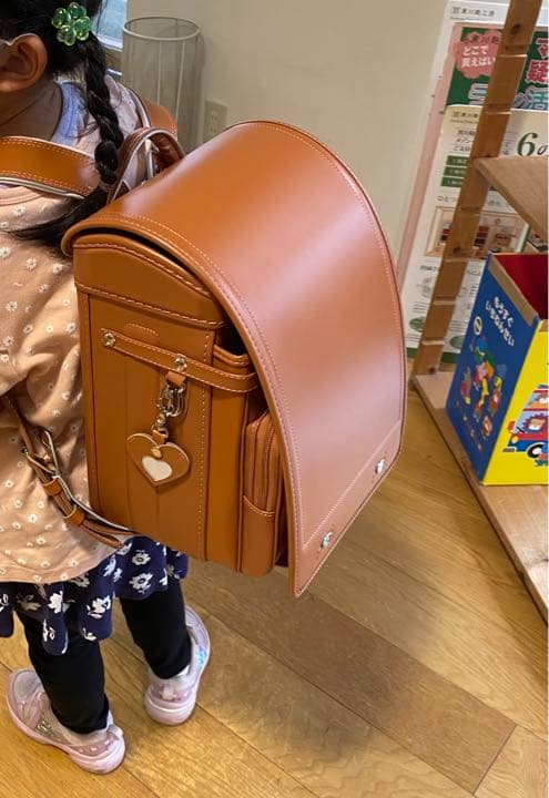 2023年　黒川鞄工房ランドセル　スムース牛革　キューブ型キャメル×ピンク