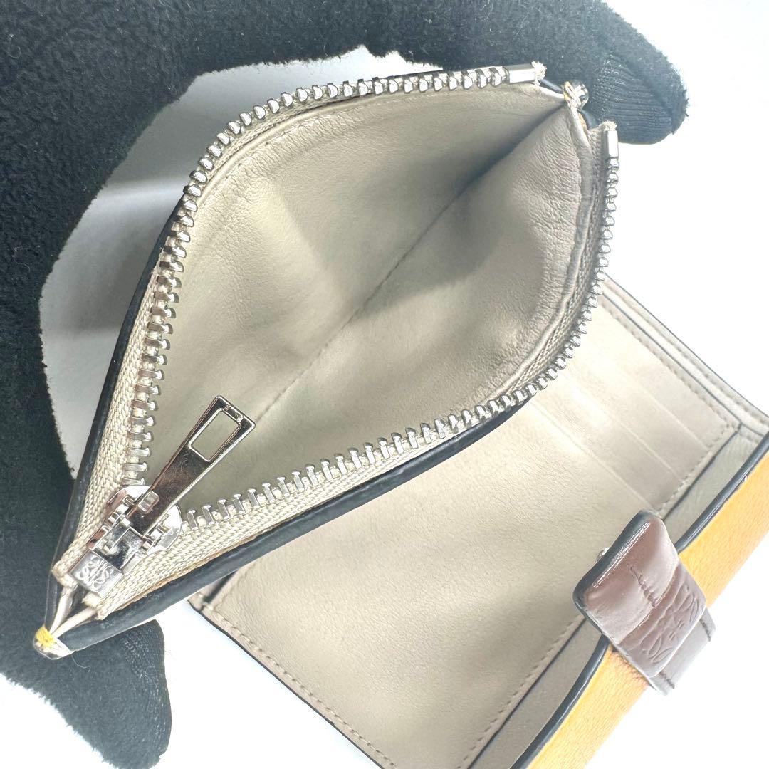 【極美品✨】ロエベ スモール バーティカルウォレット 三つ折り アナグラム 財布