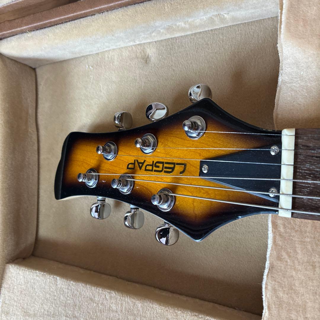 専用ハードケース付エレキギター