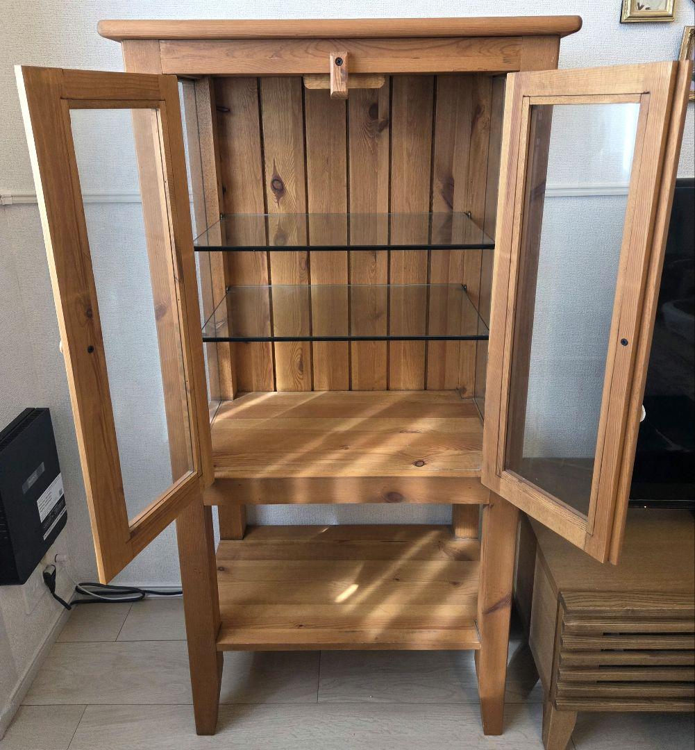 パイン材ガラス扉キャビネット