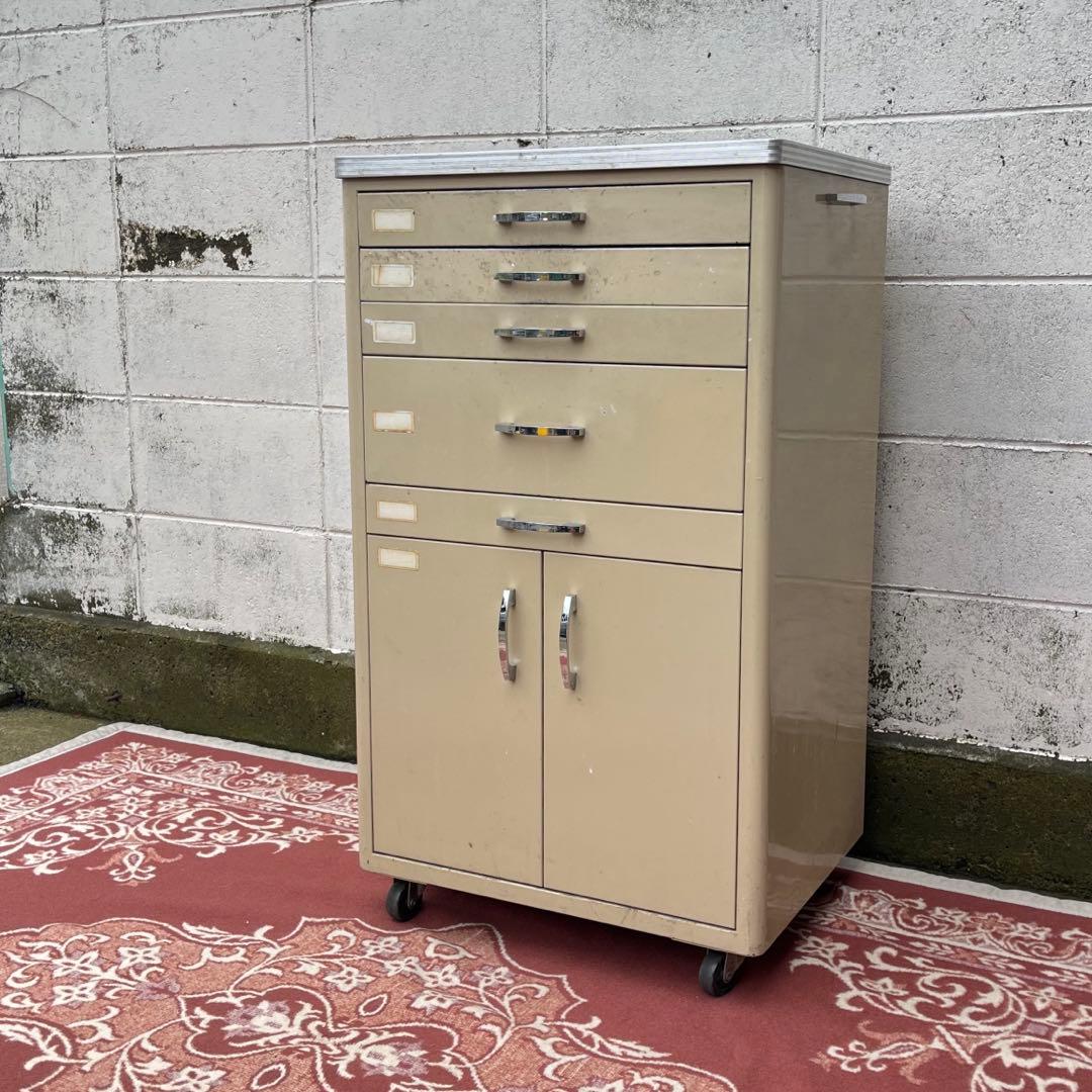 ビンテージ古家具◾️インダストリアル スチール製 デンタルキャビネット 収納棚