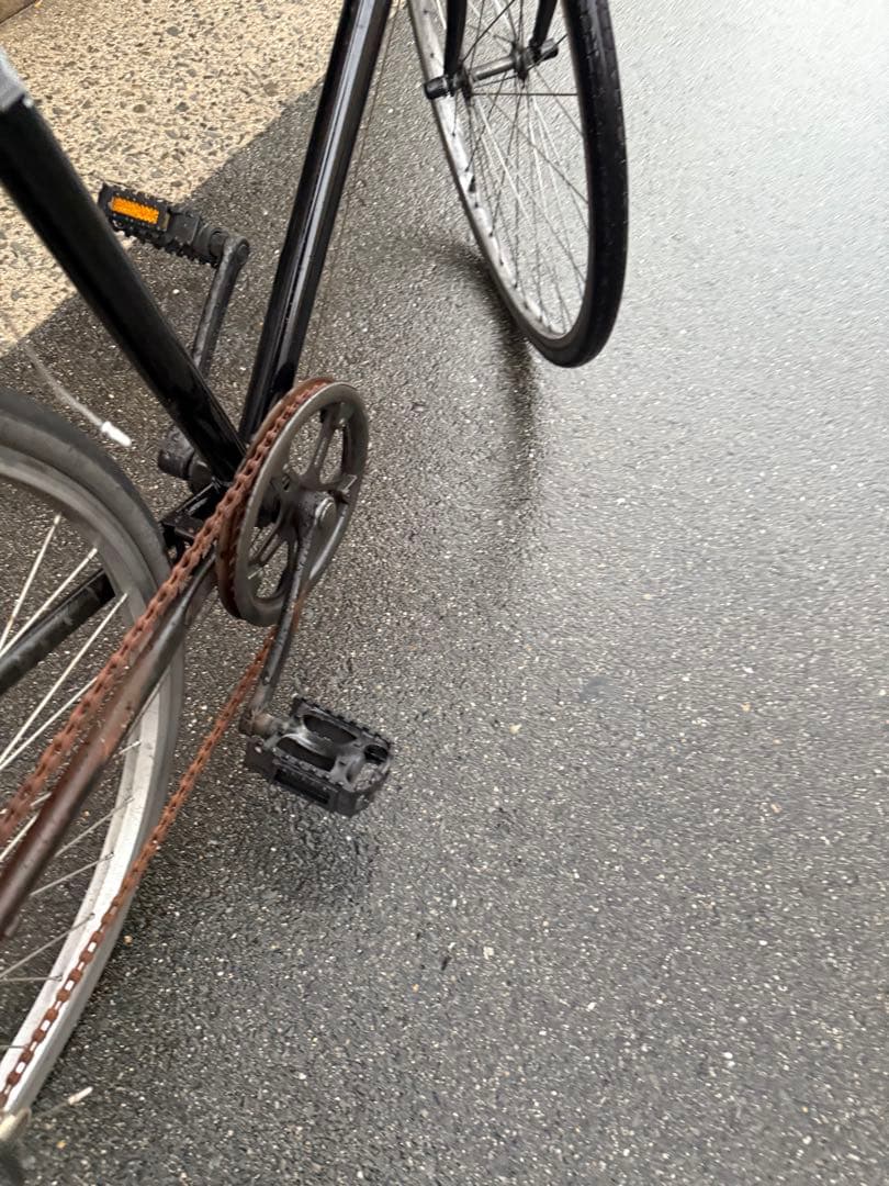 137 自転車 大阪市 【引取り限定】 28インチ 変速付き クロスバイク