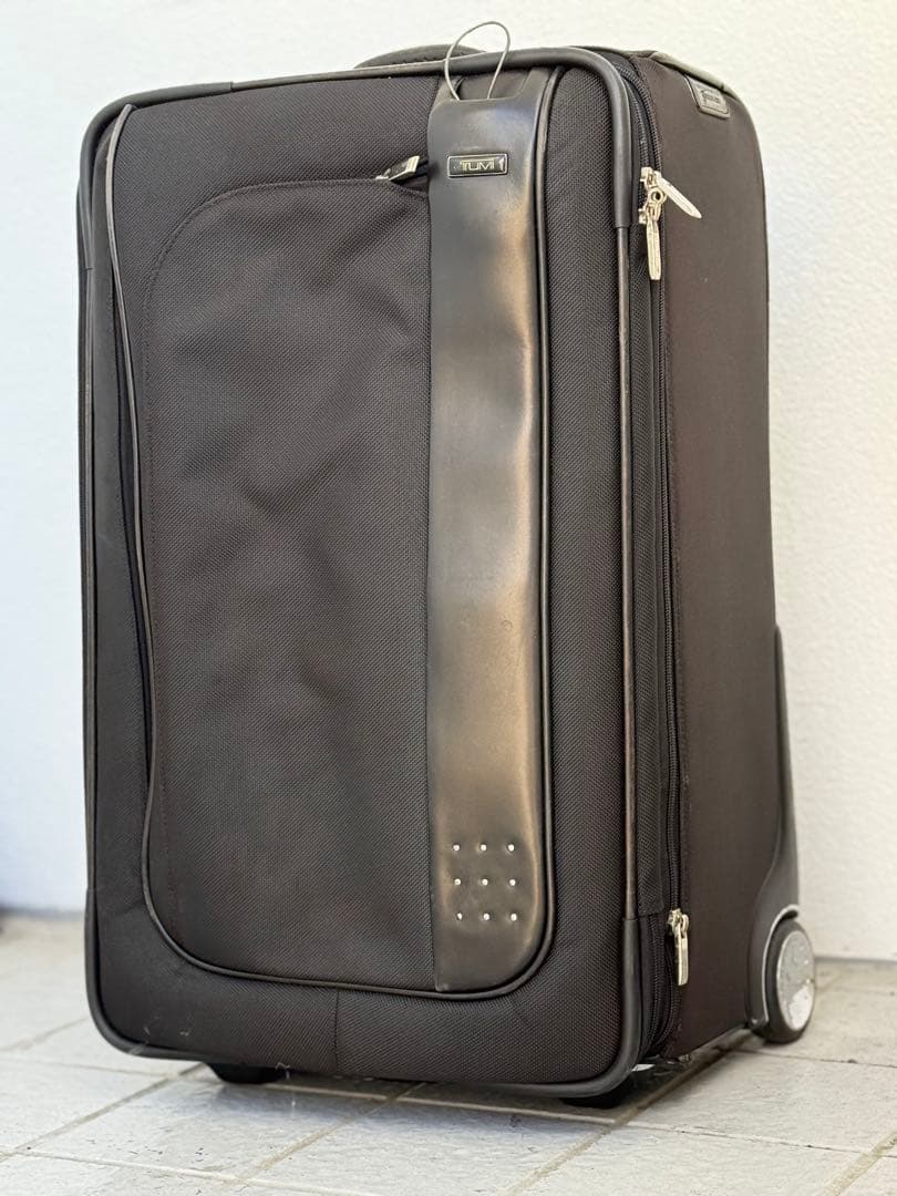 TUMI ブラック キャリーケース 23022D