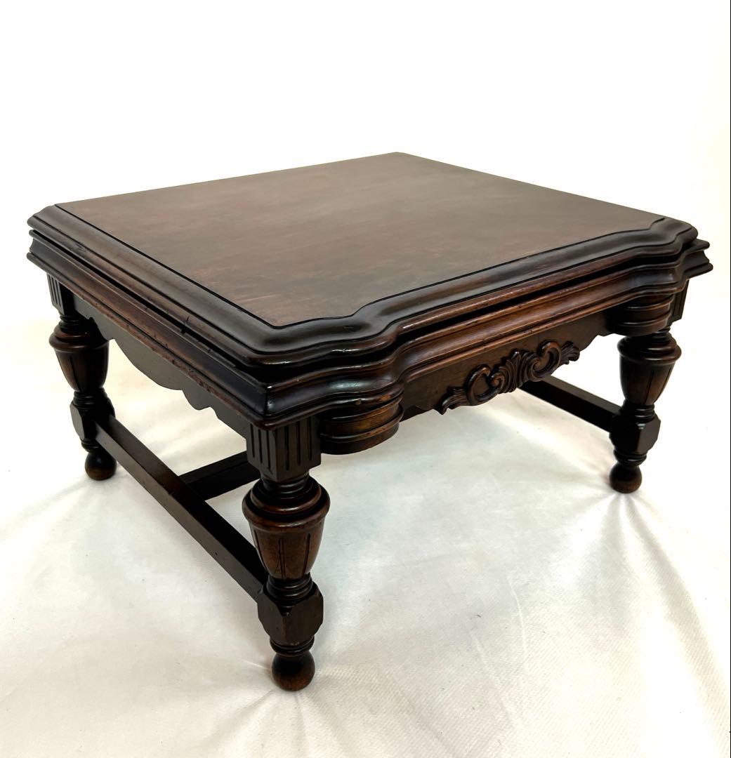 小ぶりなテーブル・コレクション・開閉収納テーブル