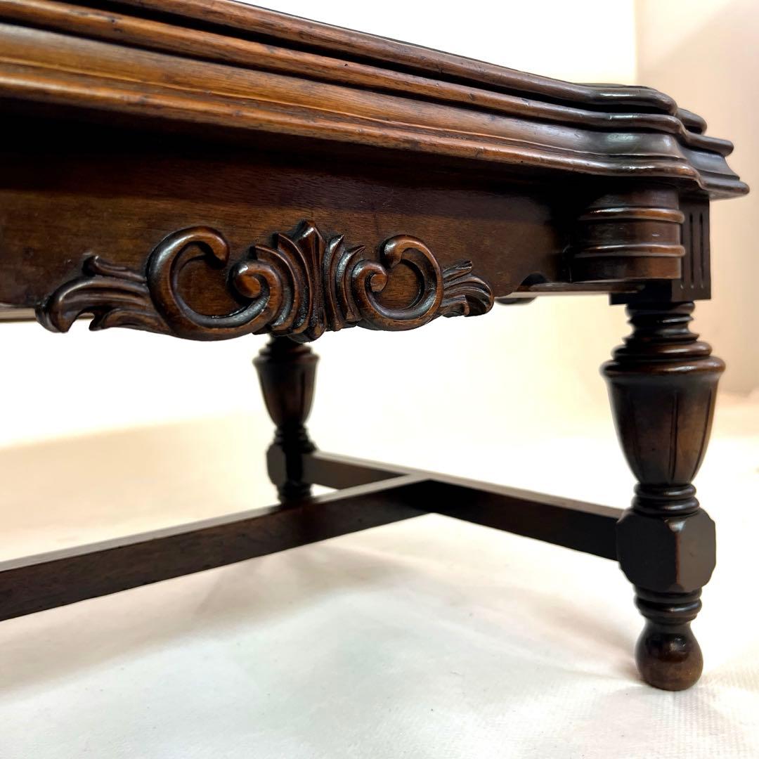 小ぶりなテーブル・コレクション・開閉収納テーブル