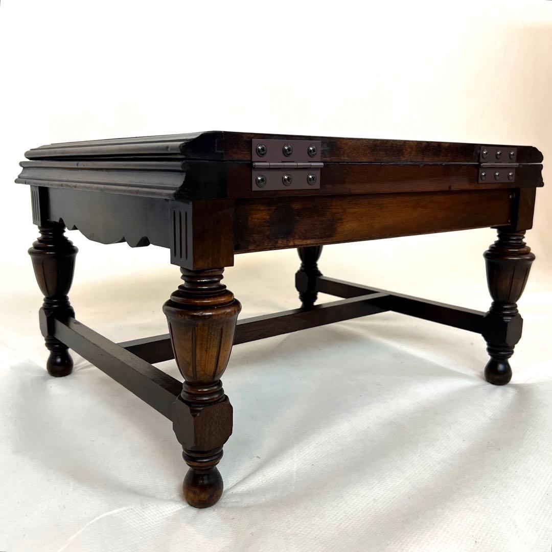 小ぶりなテーブル・コレクション・開閉収納テーブル