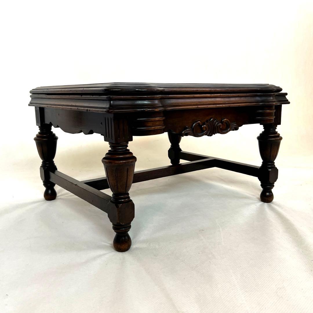 小ぶりなテーブル・コレクション・開閉収納テーブル