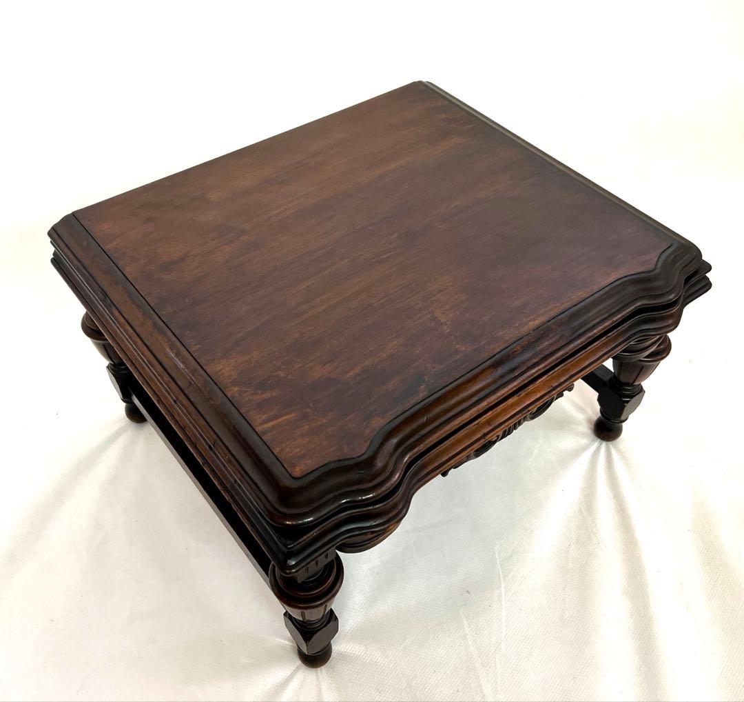 小ぶりなテーブル・コレクション・開閉収納テーブル