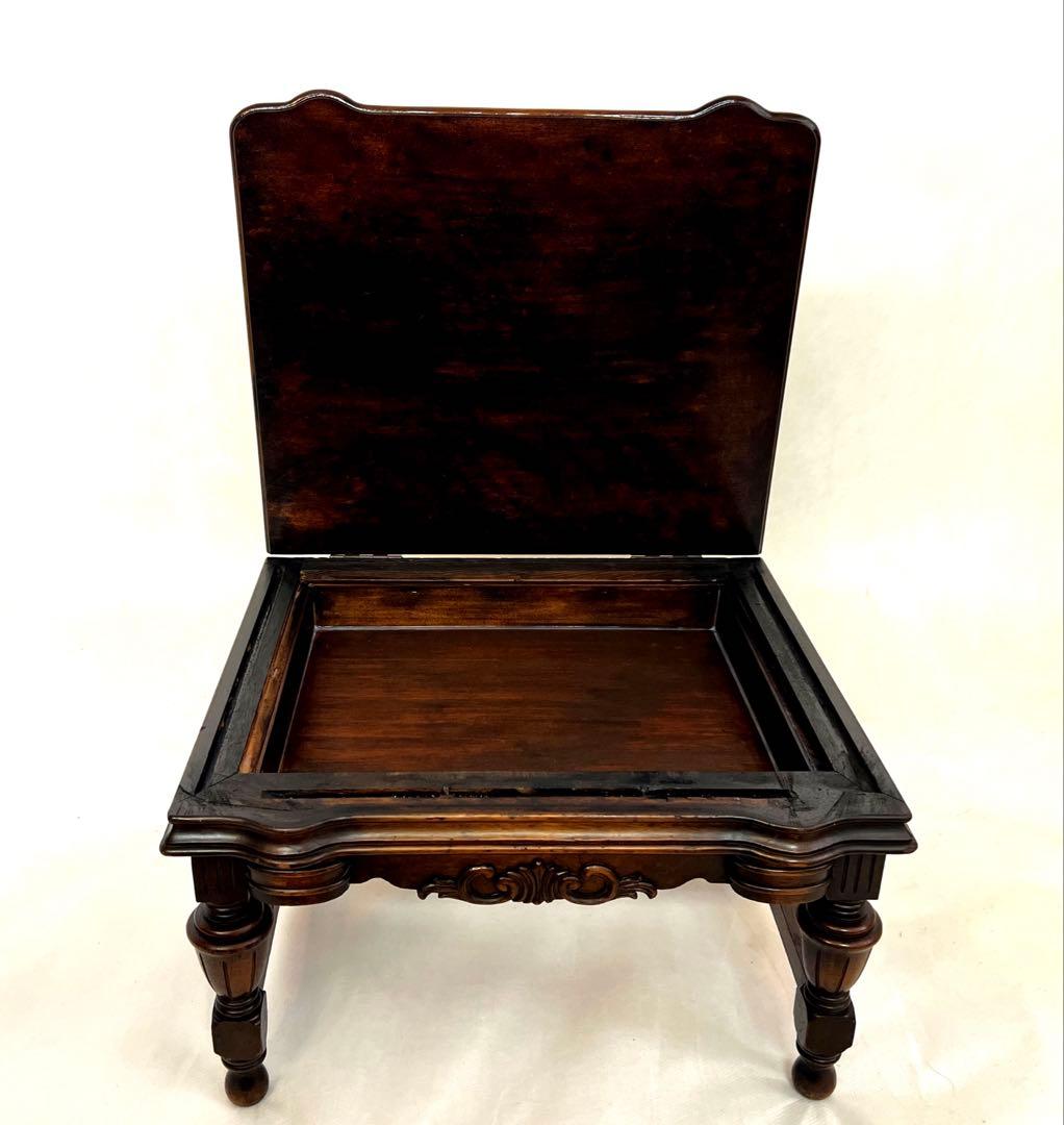 小ぶりなテーブル・コレクション・開閉収納テーブル