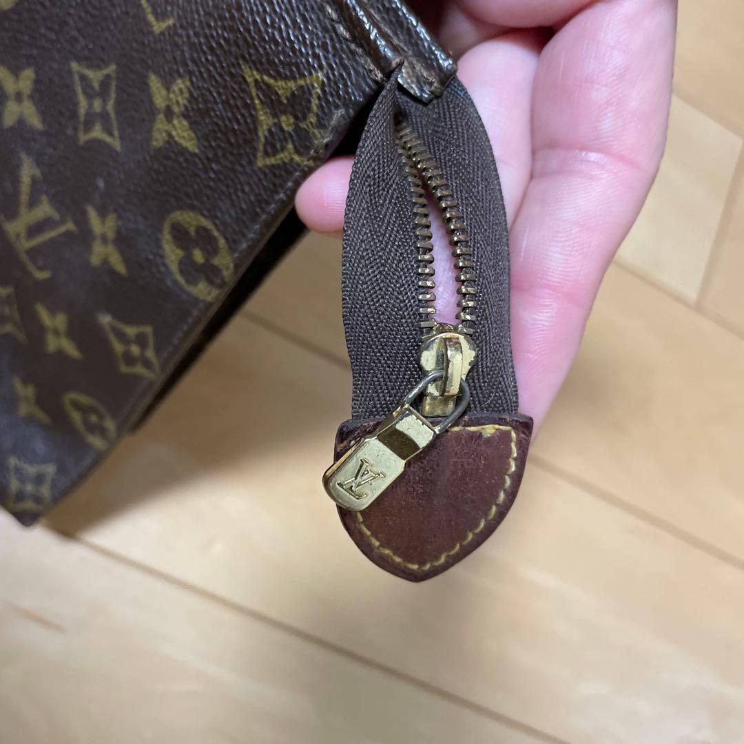 LOUIS VUITTON トラベルポーチ