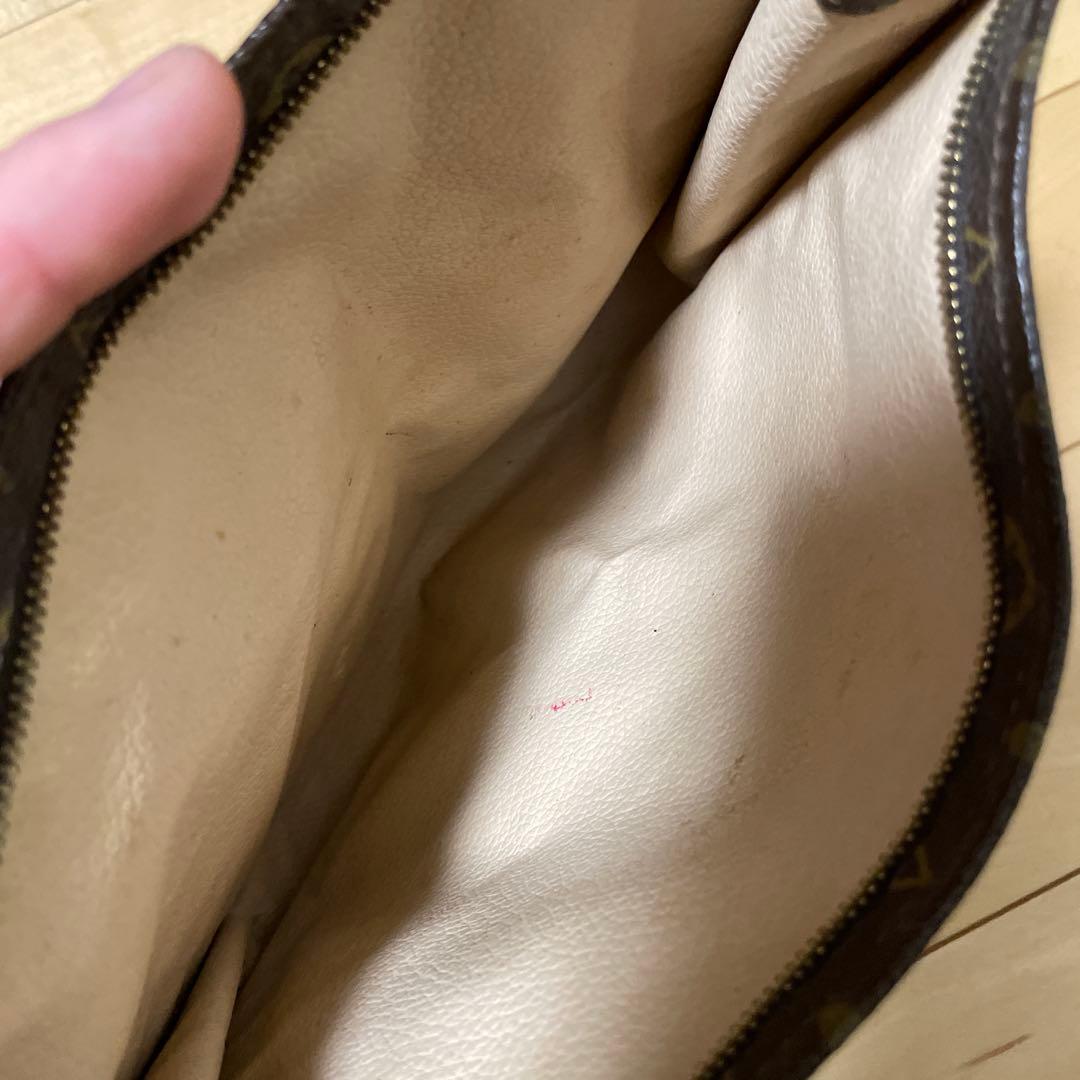 LOUIS VUITTON トラベルポーチ