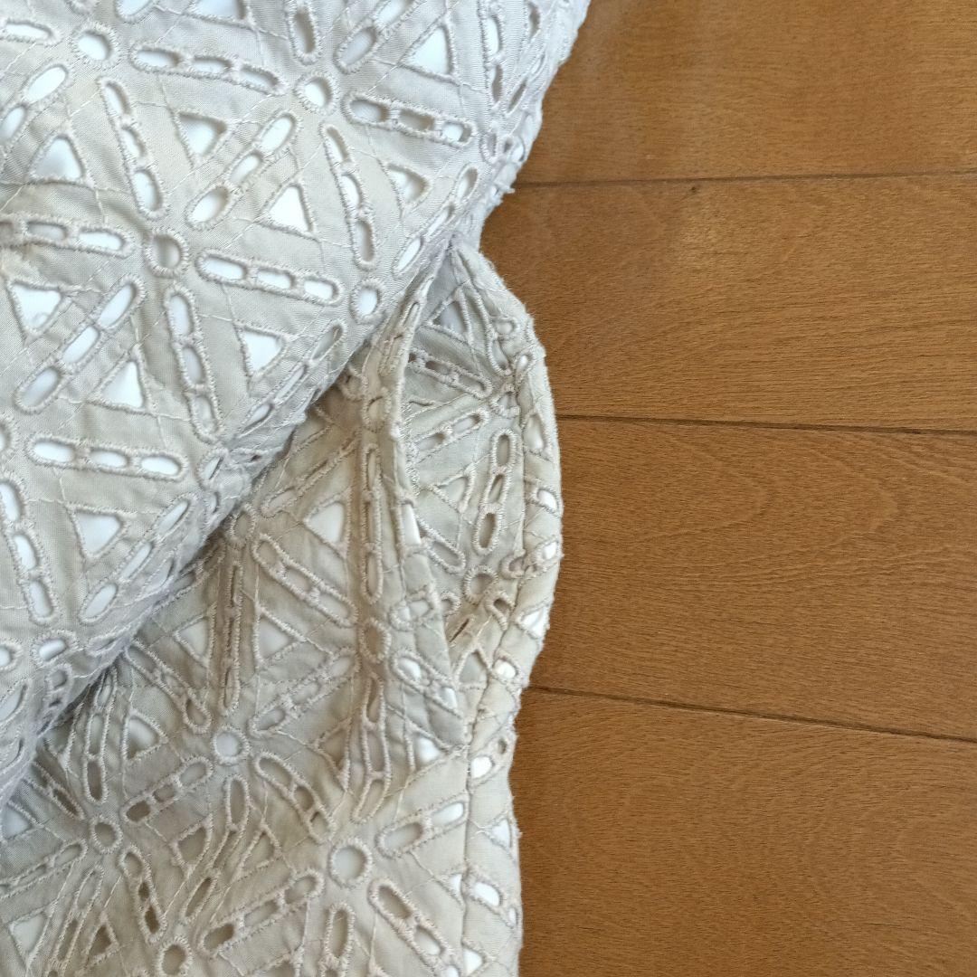 ベージュキルティングダウンロングコート