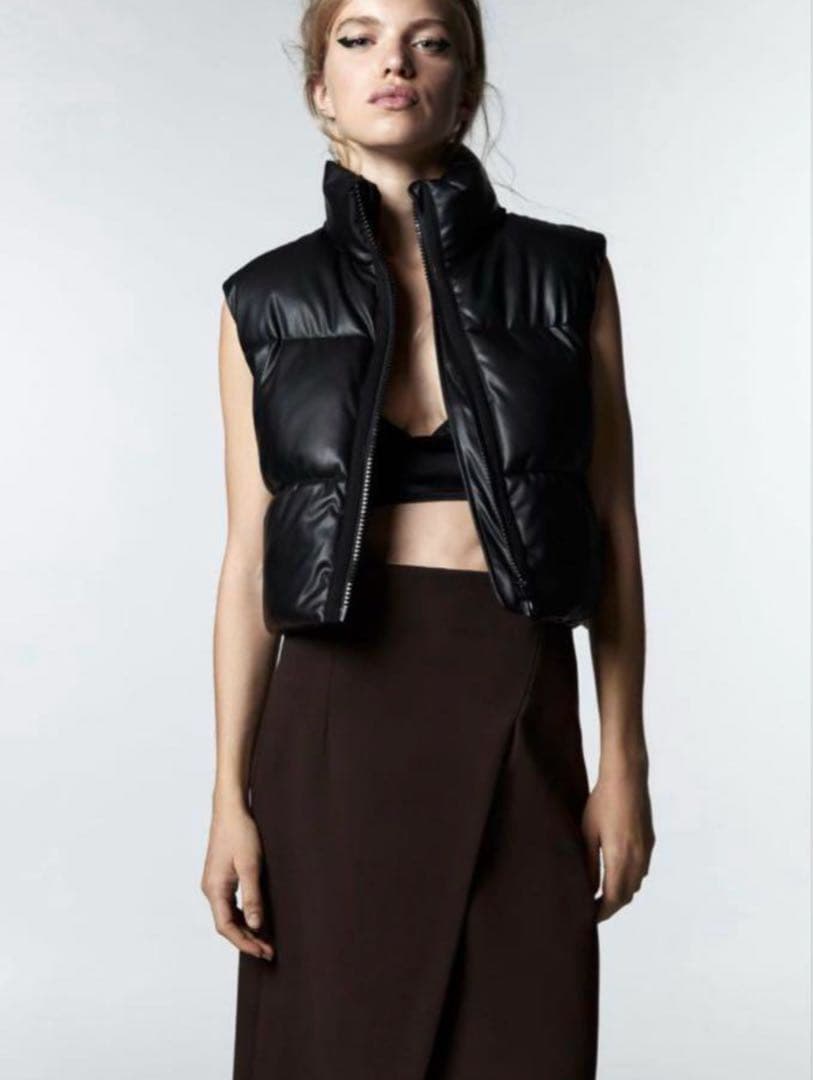 超美品　ZARA ザラ　【L】 フェイクレザーパフベスト　ハーフダウンベスト