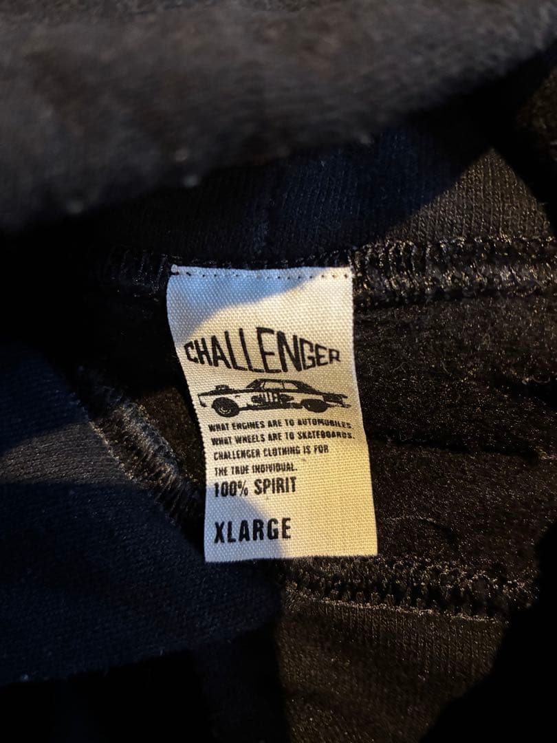 Don't talk. Feelパーカー黒　XL