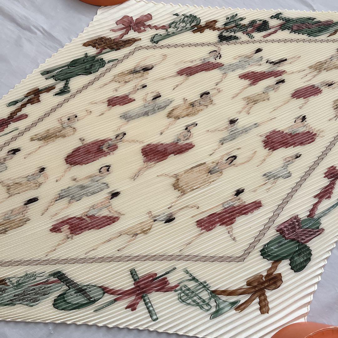 エルメス　HERMES プリーツスカーフ　バレエ柄