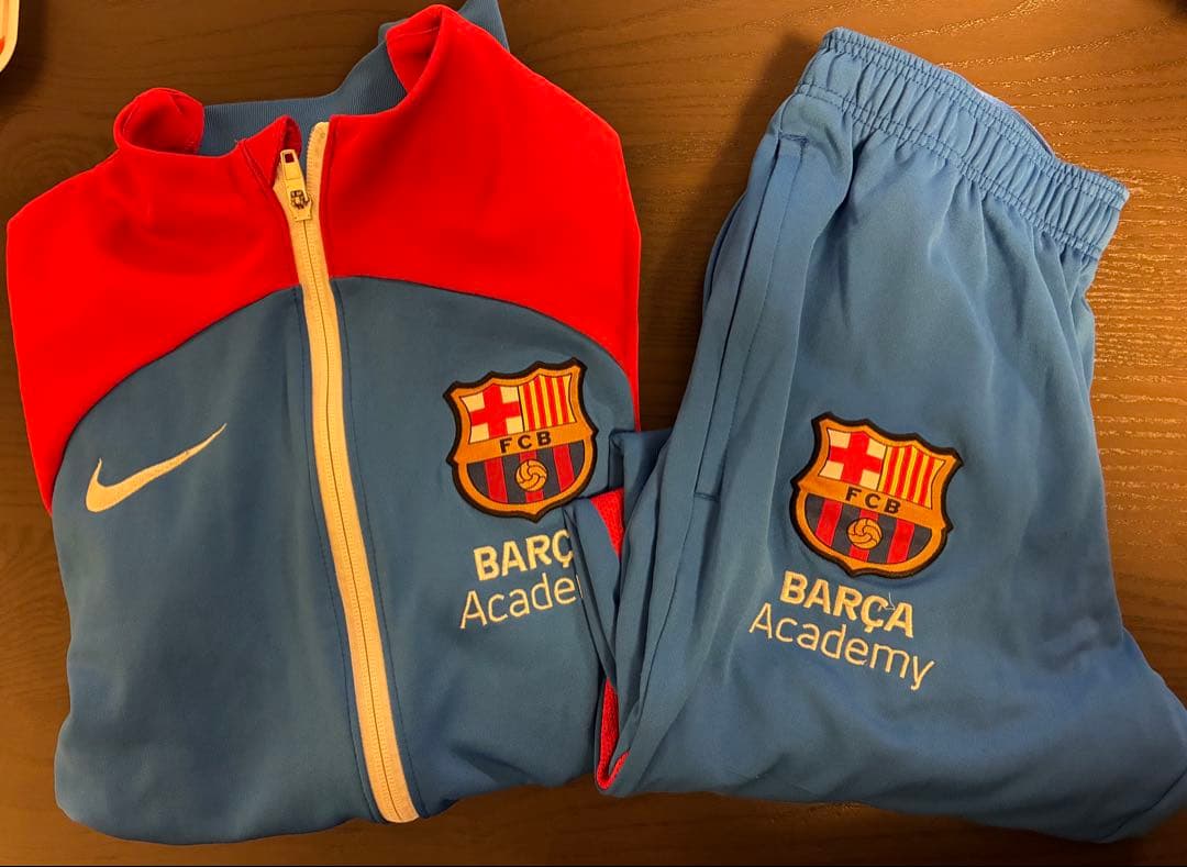 【値下げ】バルサアカデミー　ジャージ上下