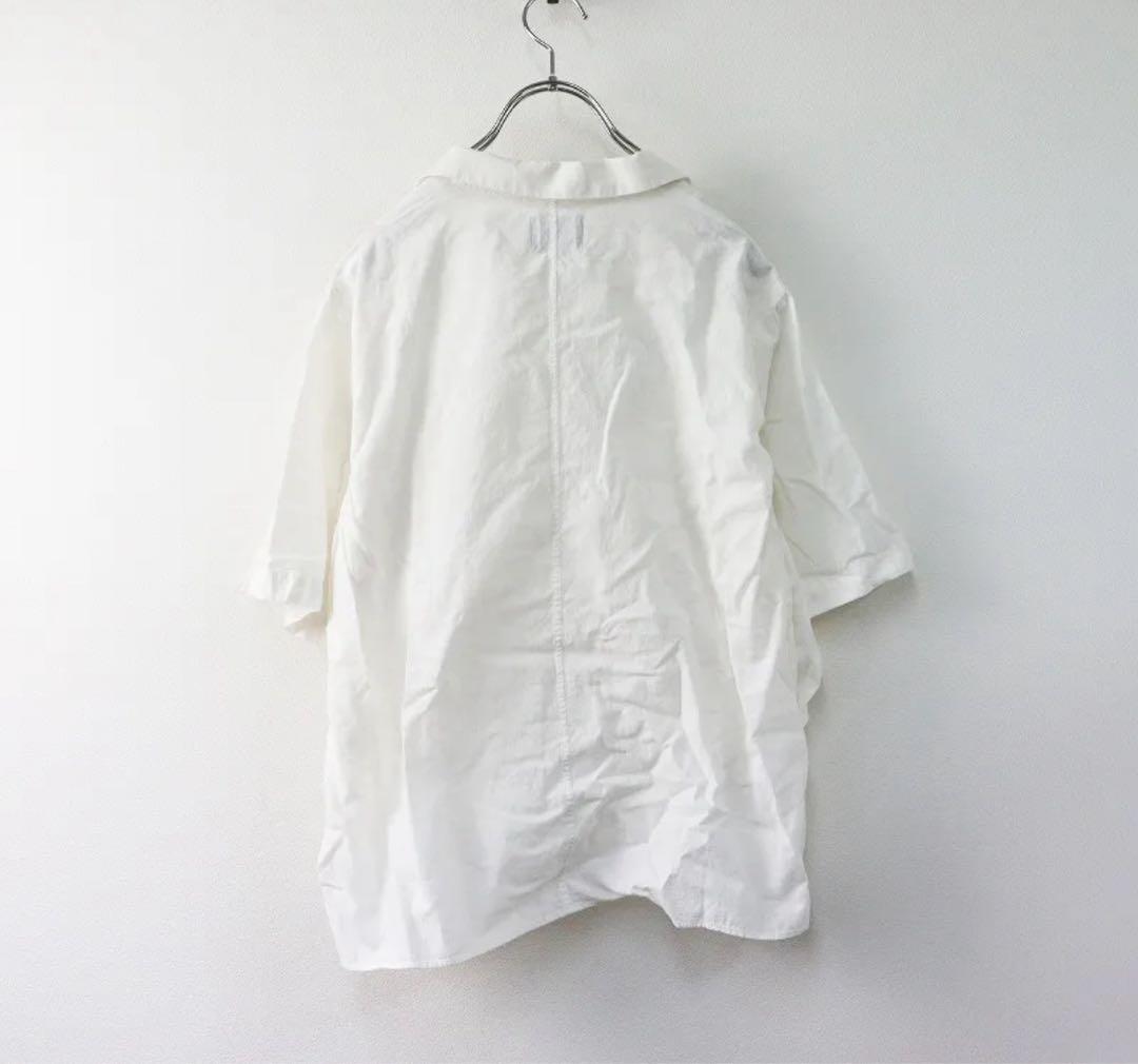 オローネ タンディTANDEY 綿麻半袖シャツ/ホワイトブラウス スタンドカラー
