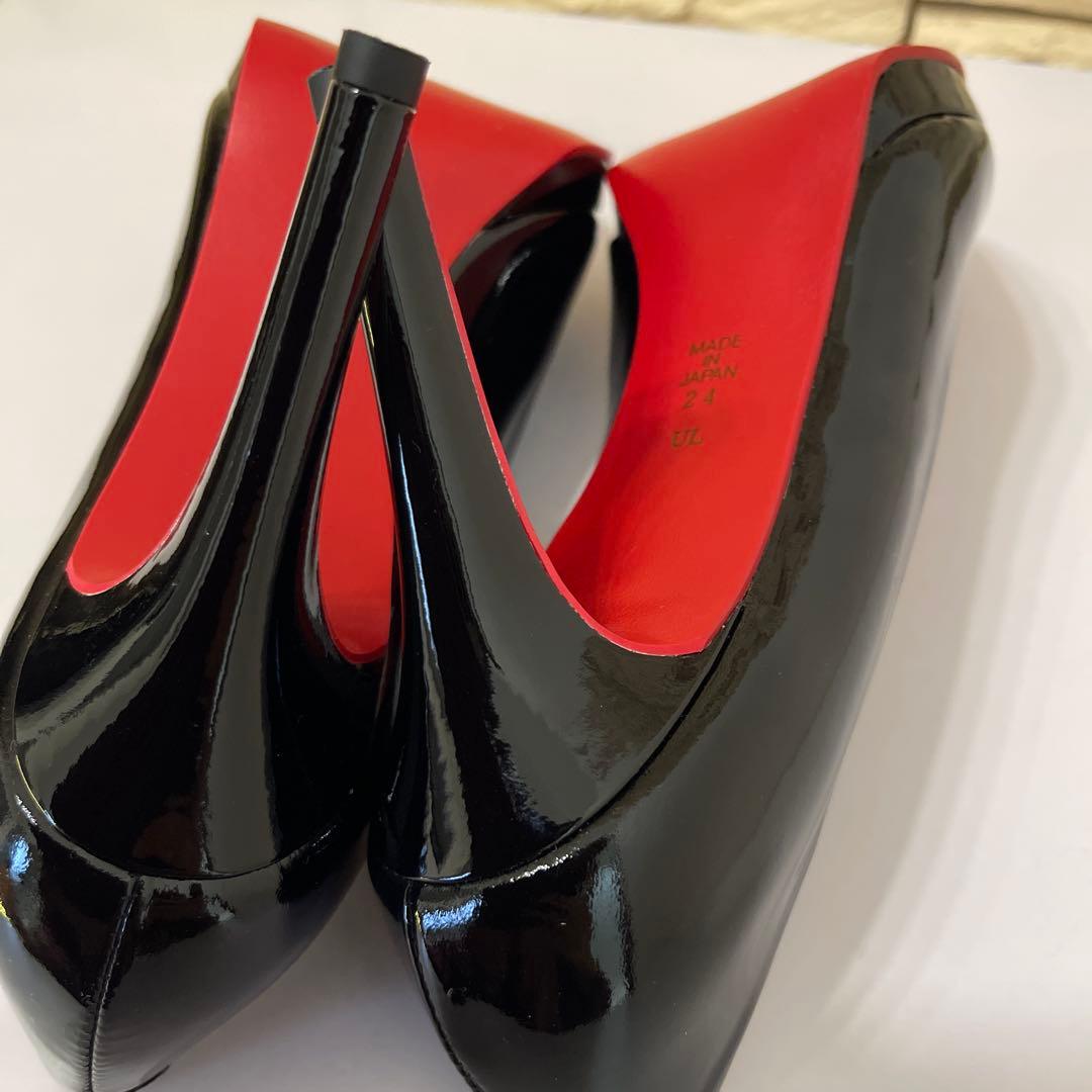 【新品・未使用】DIANA ダイアナ　エナメル　ヒール　黒　ブラック　パンプス