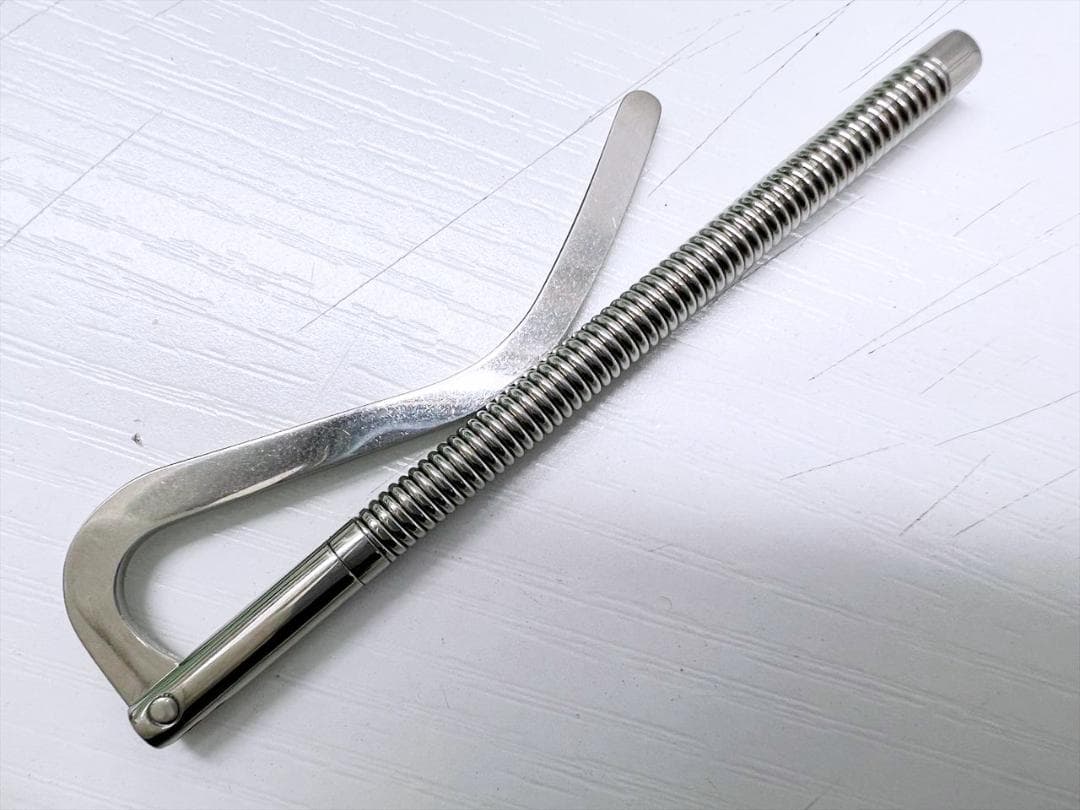 ほぼ未使用　美品　ボッテガヴェネタ　イントレチャート　マネークリップ　黒