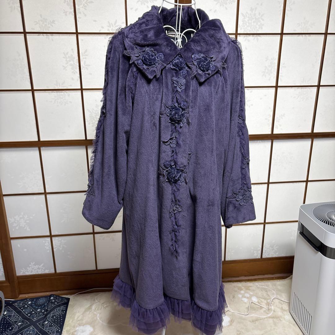 アトリエまりこ　紫色 花の刺繍 長袖オーバー