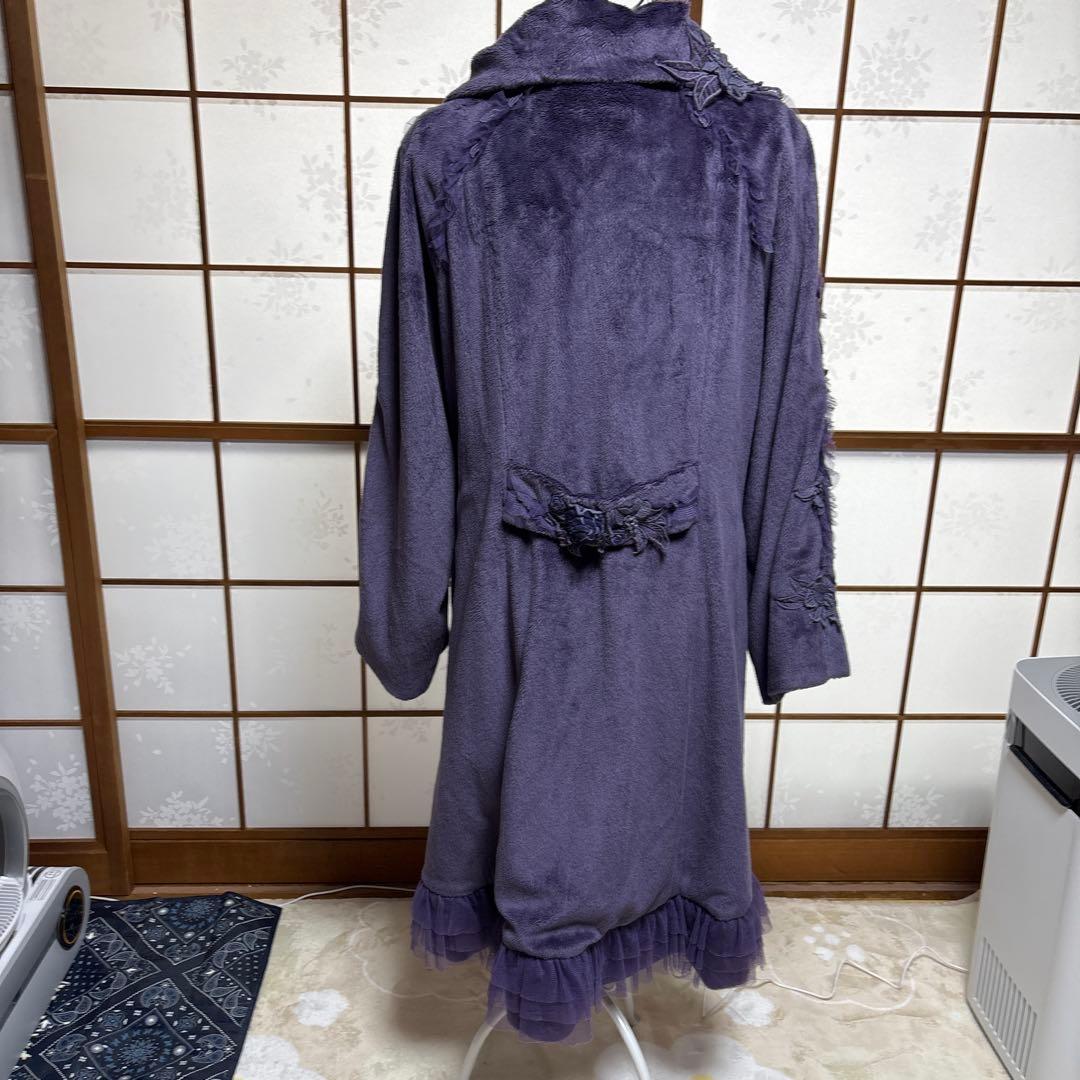 アトリエまりこ　紫色 花の刺繍 長袖オーバー