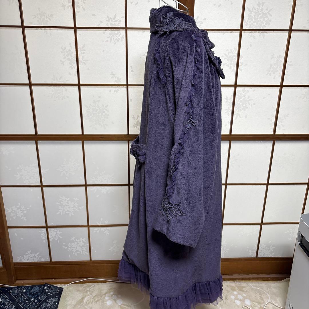 アトリエまりこ　紫色 花の刺繍 長袖オーバー