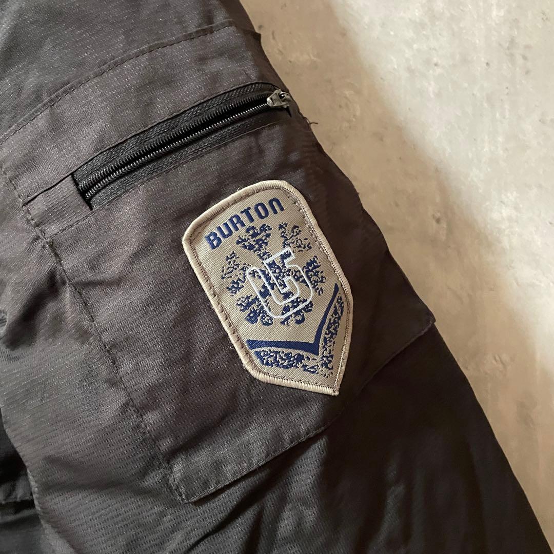 Burtonバートンスキーウェアスノーボードジャケットダウン中綿黒ブラック刺繍