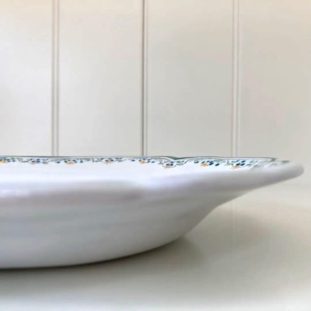 Moustiers プレート