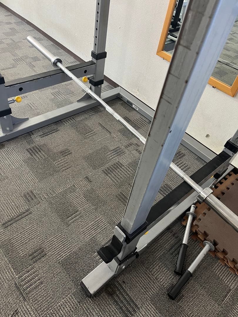 業務用パワーラック プルアップバー、付いてます。引取限定