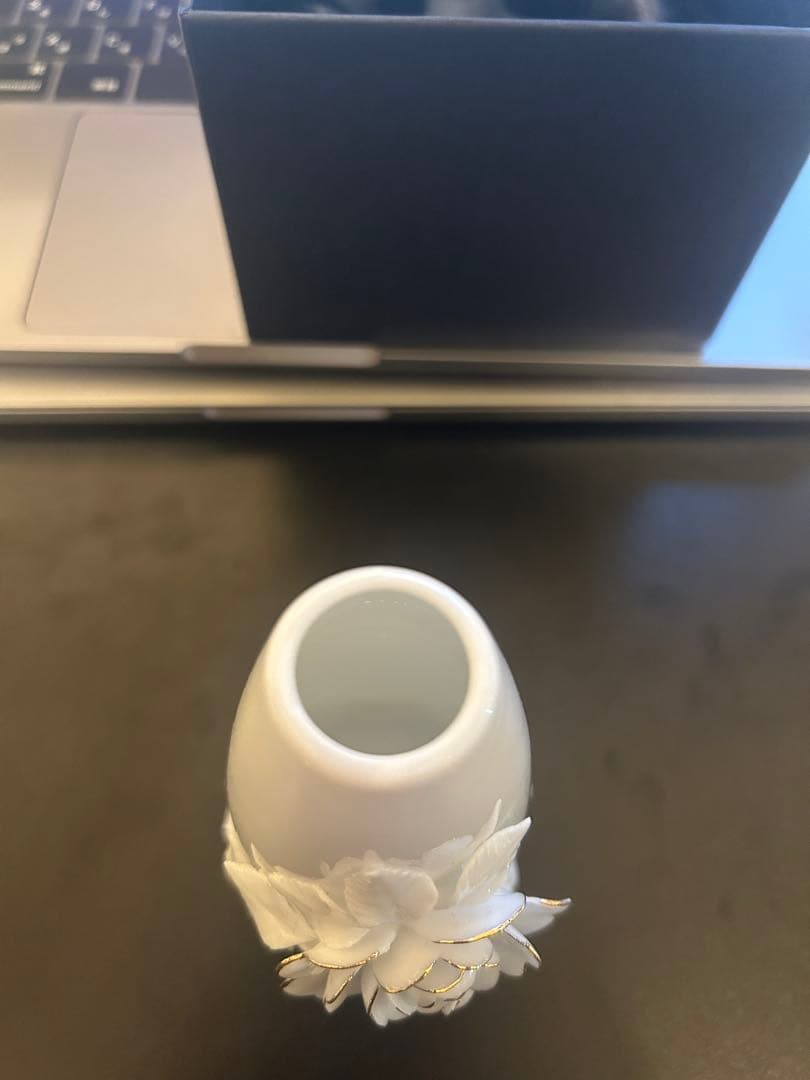 ハリーウィンストン　花瓶　一輪挿し