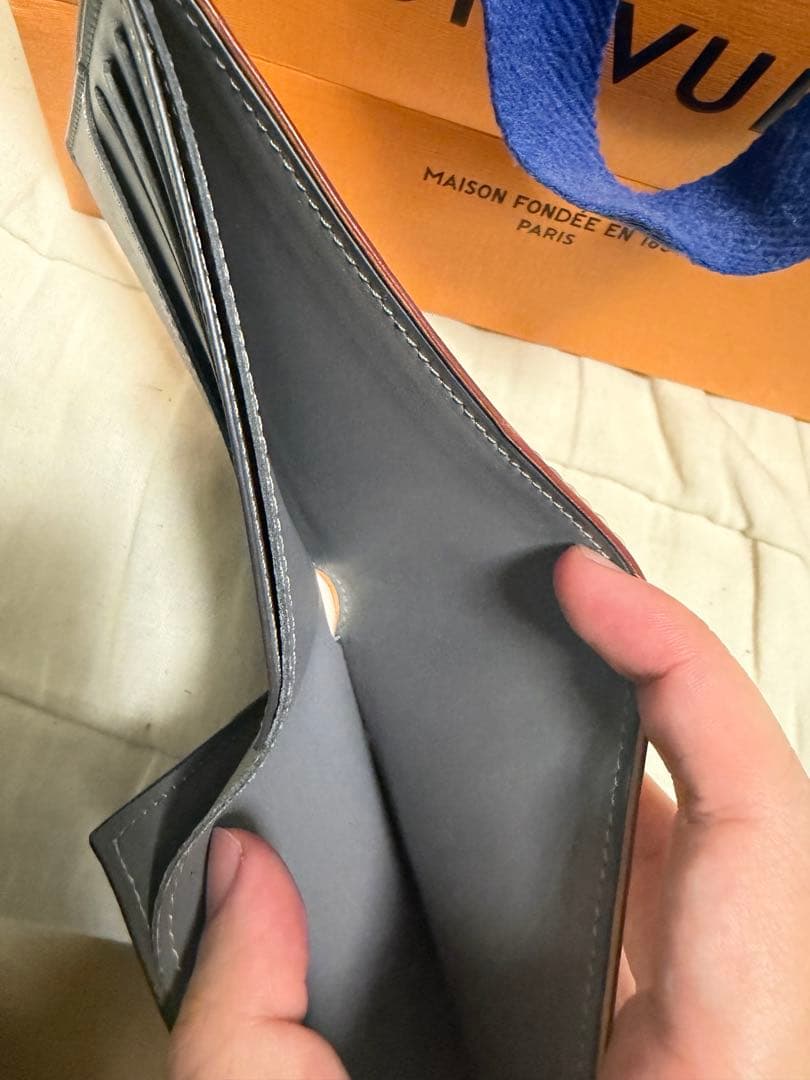 ❗️ヴィトン　最安値　毎日値下げ❗️ミラーライン21年　限定 二つ折り財布 シルバー