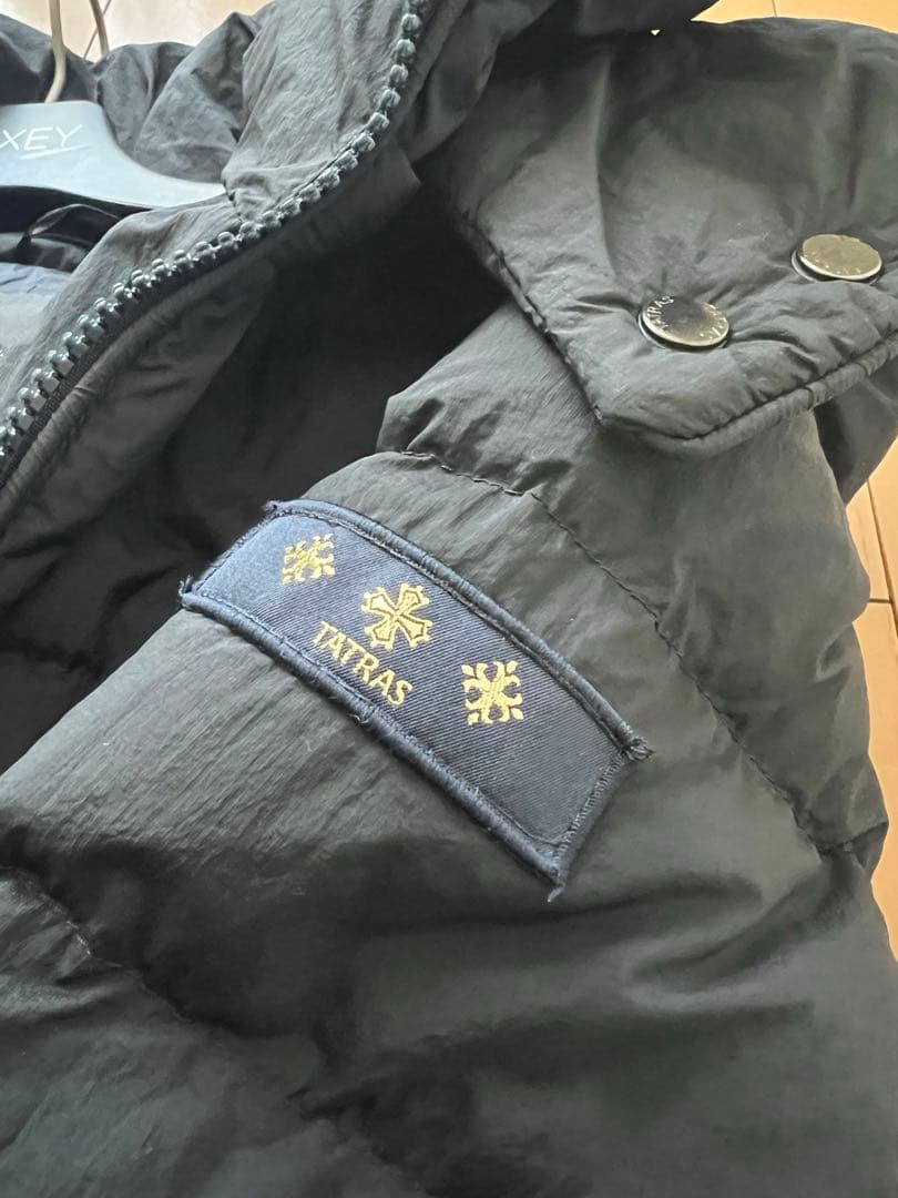 タトラス ダウンコート ポリテアマ LTA20A4694 ネイビー Mサイズ