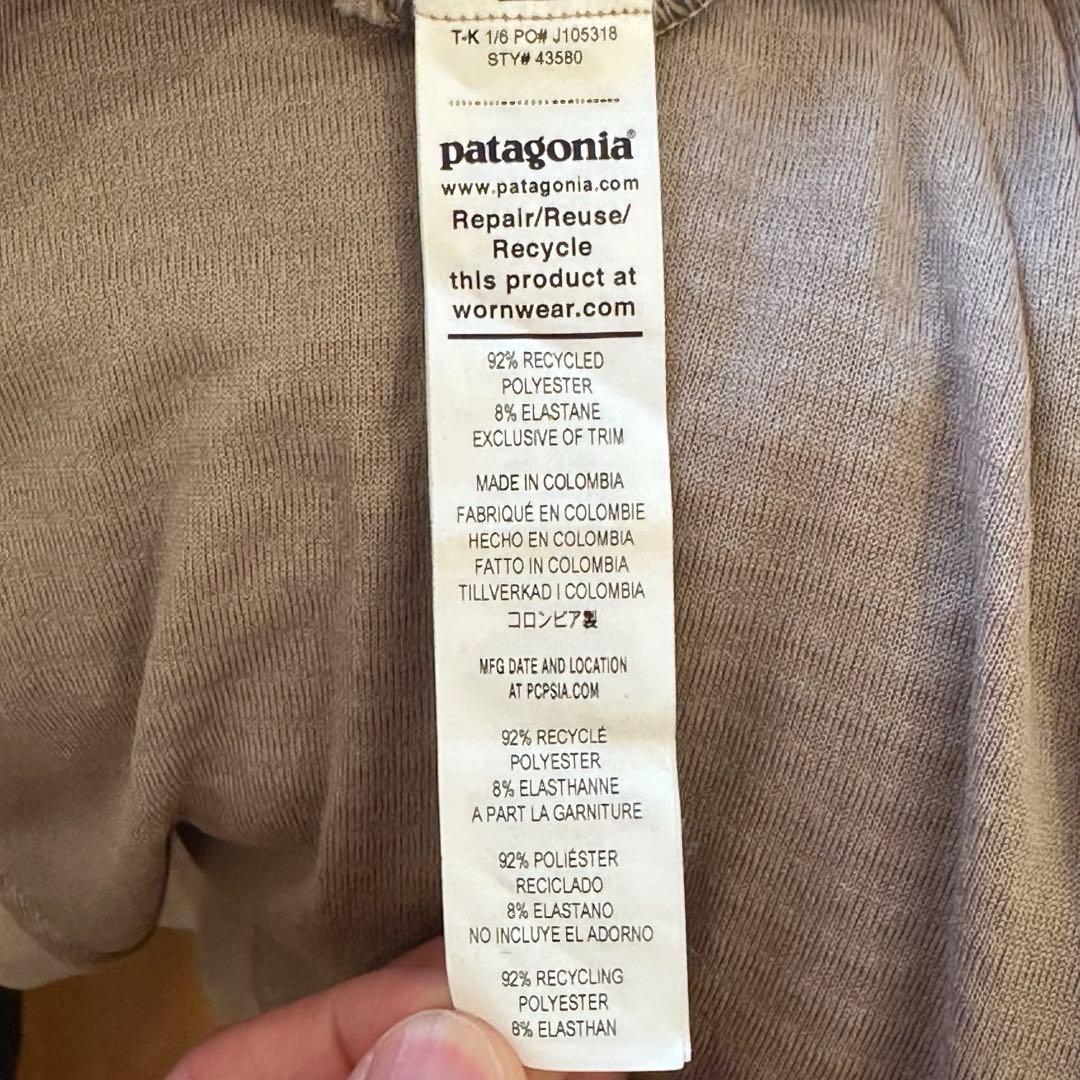 Patagonia キャプリーンサーマルフーディ（メンズM）