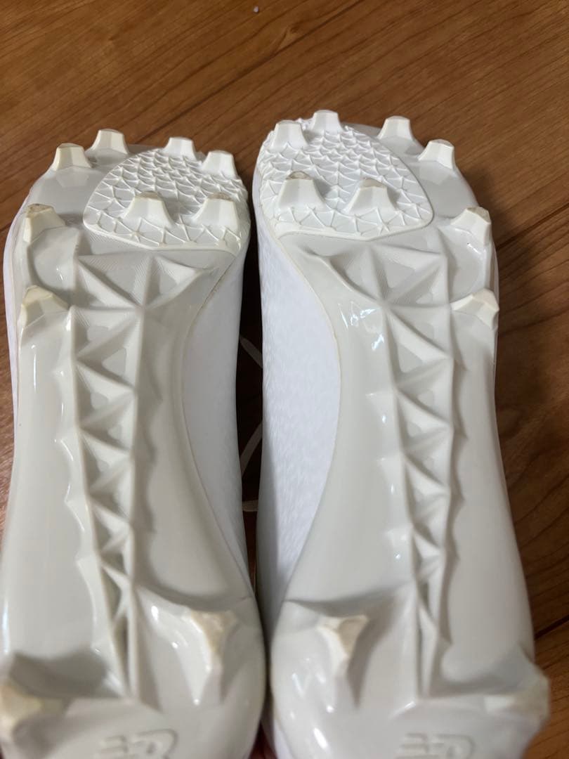 鈴木隆行選手　サイン入りスパイク