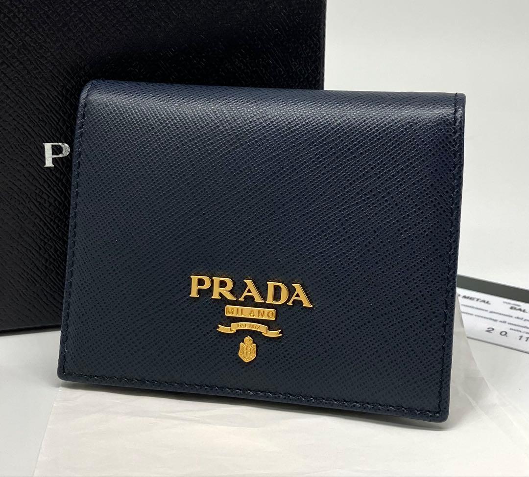 ⭐️ 新型 極美品 プラダ サフィアーノ メタル コンパクト 折り財布 ネイビー
