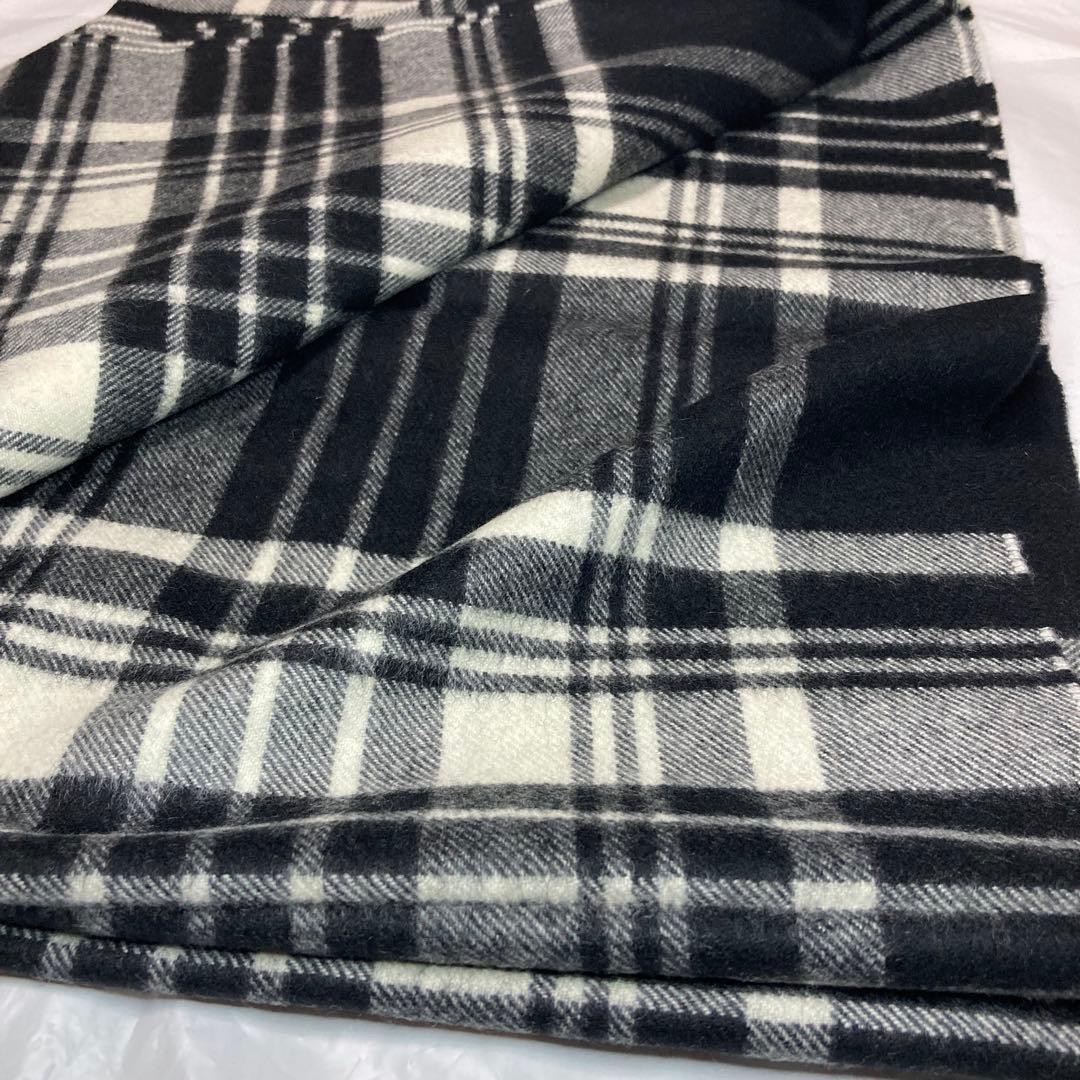 新品 ジョンストンズ カシミヤ100％ 大判ストール ブラック＆ホワイト