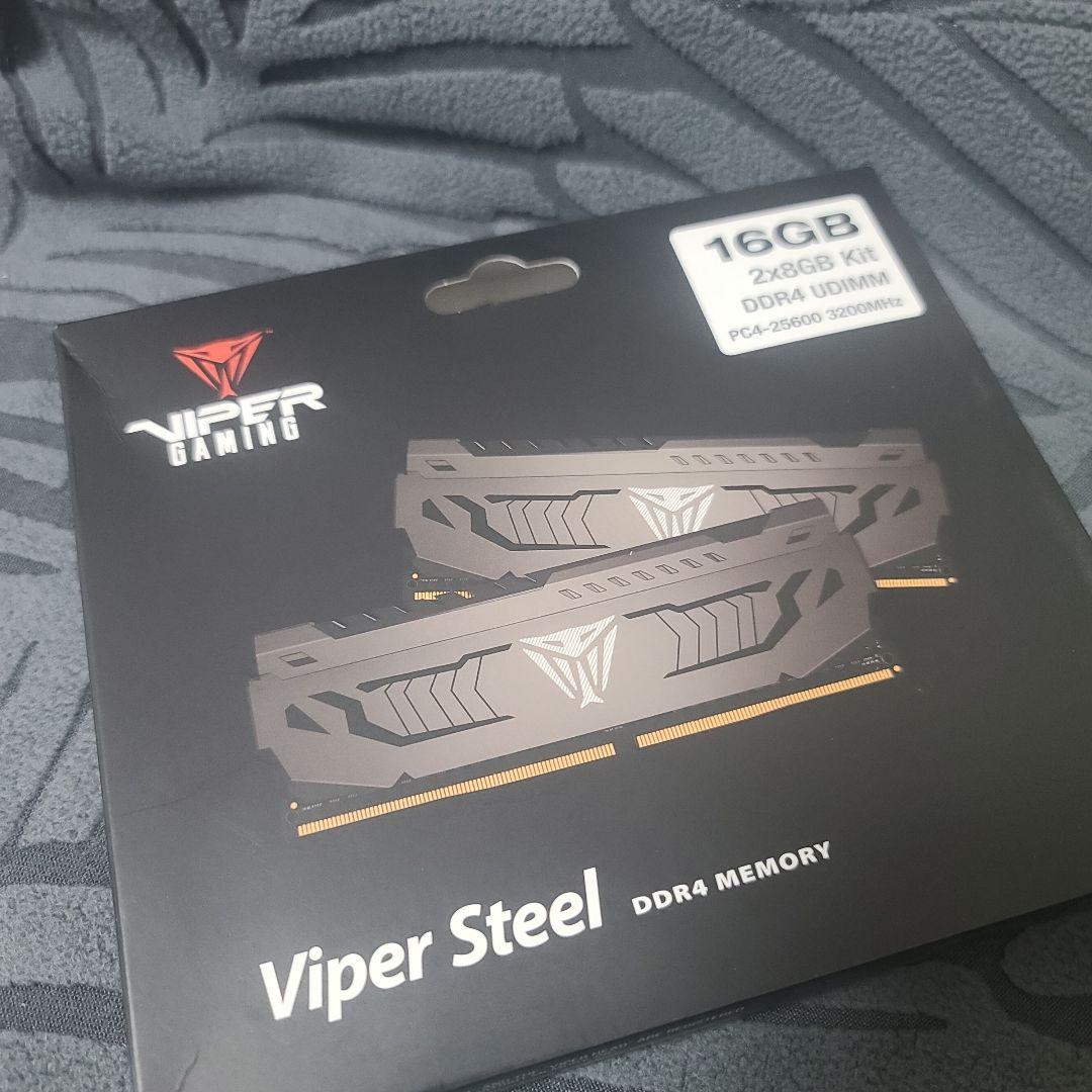 Viper Steel DDR4 16GB (2x8GB) メモリー