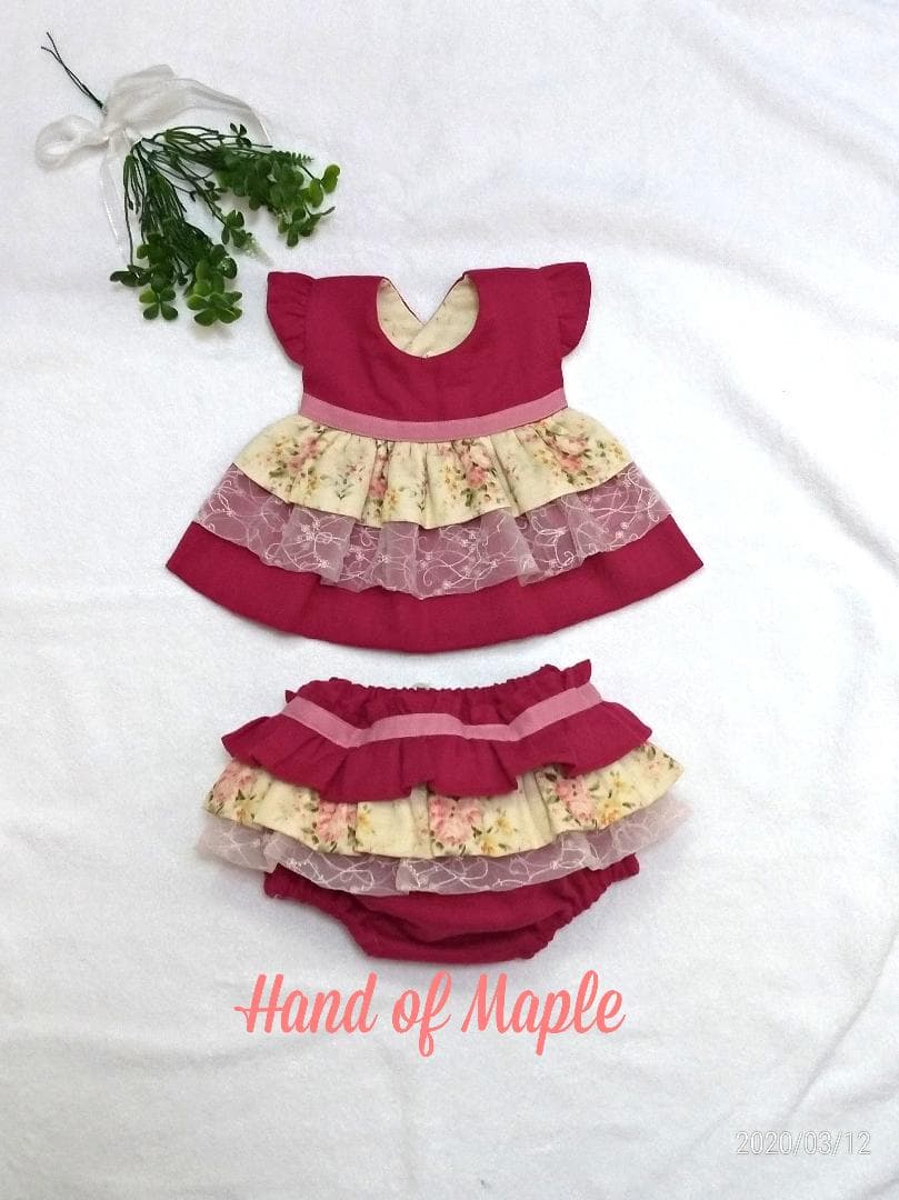 【送料無料】ブルー小花の2点セット♡ふりふりワンピース風スタイ&ベビーパンツ