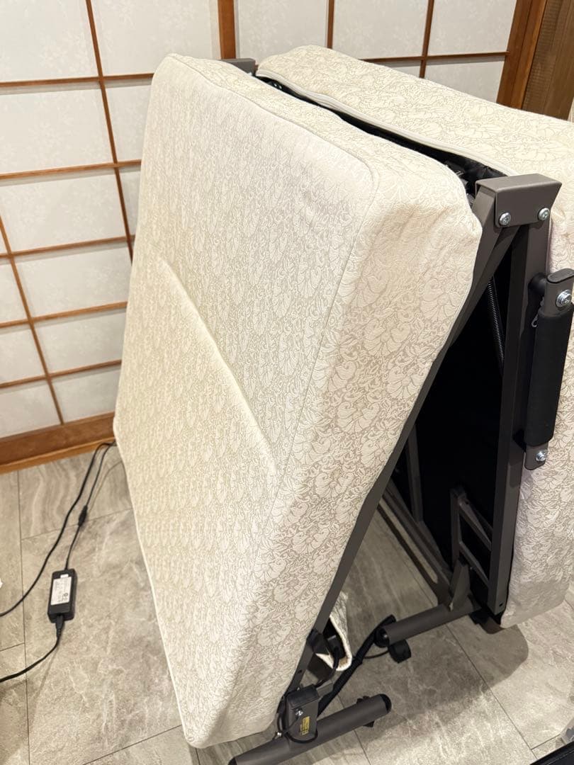 特別価格‼️ 直接→¥14,500 IRIS 電動リクライニングベッド