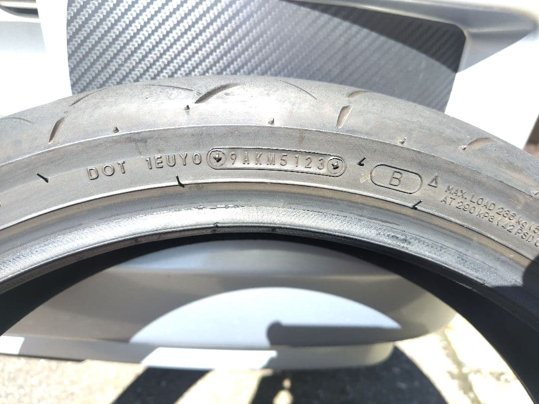DUNLOP 中古 前後セット　120/70ZR17 180/55ZR17