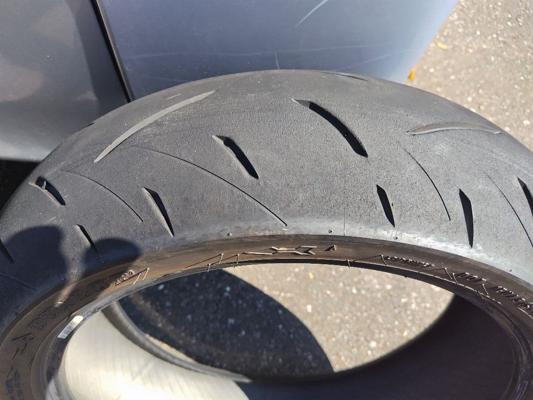 DUNLOP 中古 前後セット　120/70ZR17 180/55ZR17