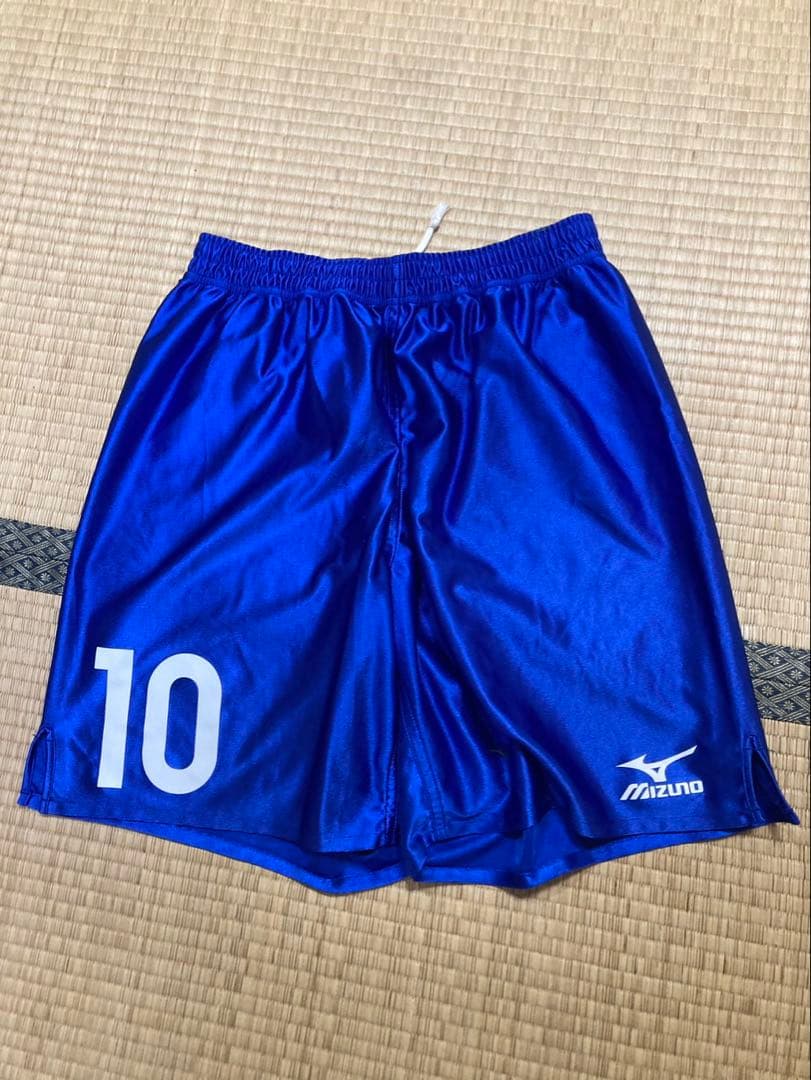 ヴァンフォーレ甲府ユニフォーム10番ユニフォームとパンツ2個