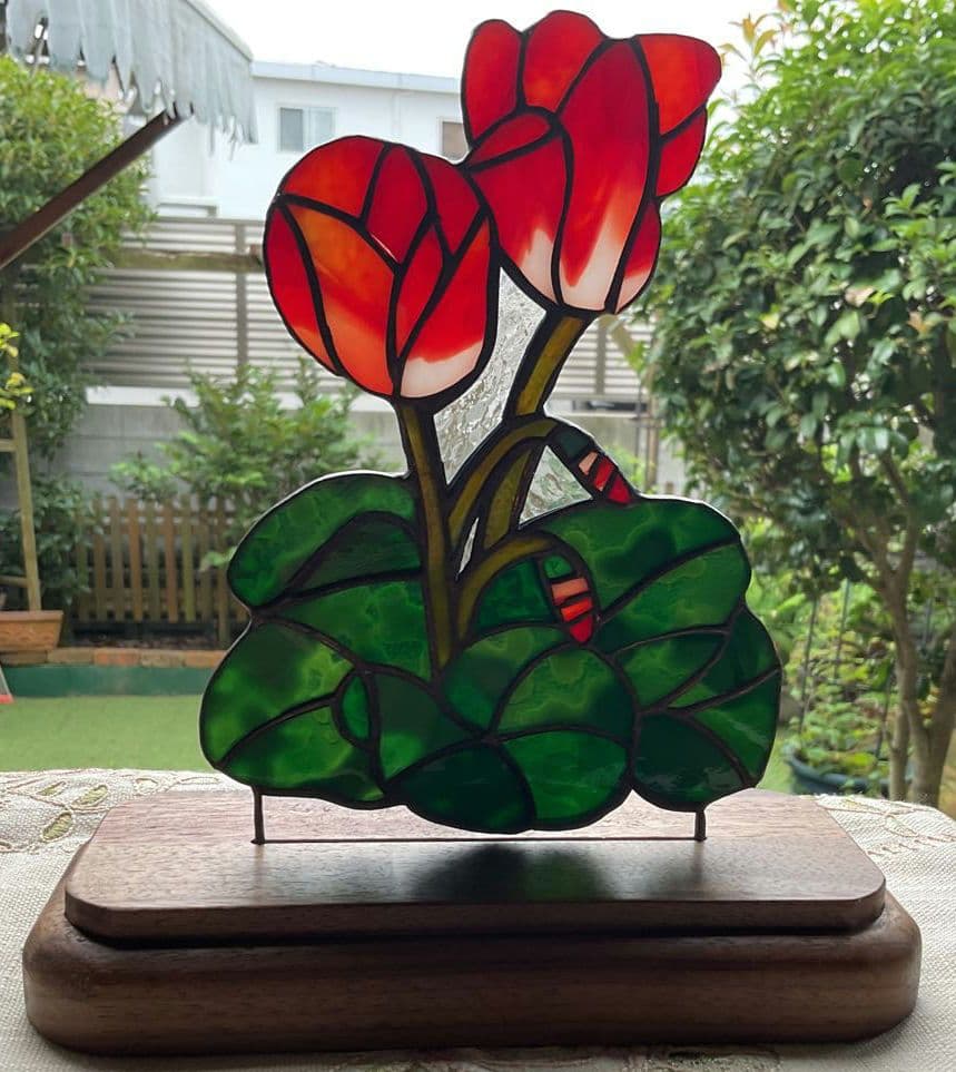 ステンドグラスパネル　シクラメン（レッド)