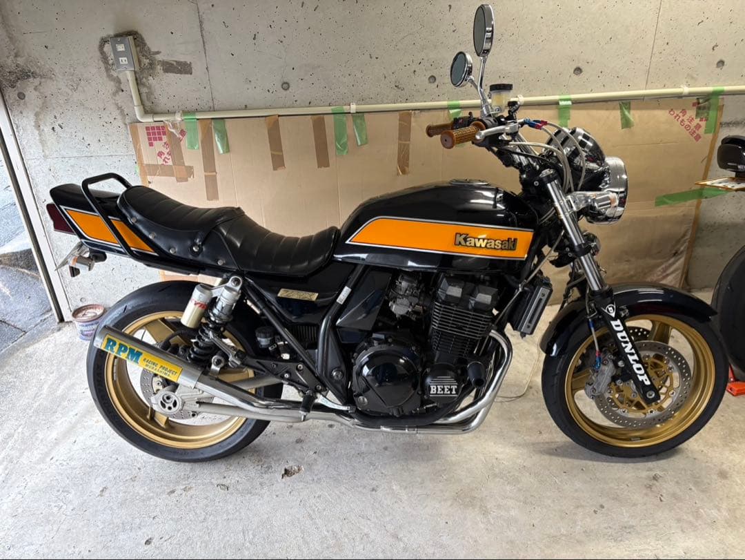 ZRX400 / ZRX400-2 鋲打ち 黒皮 タックロールシート