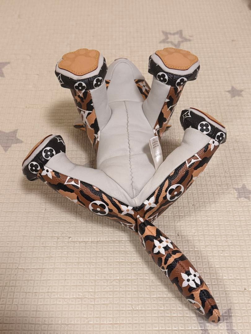 ルイヴィトン トラ人形 寅年の方！激レア品