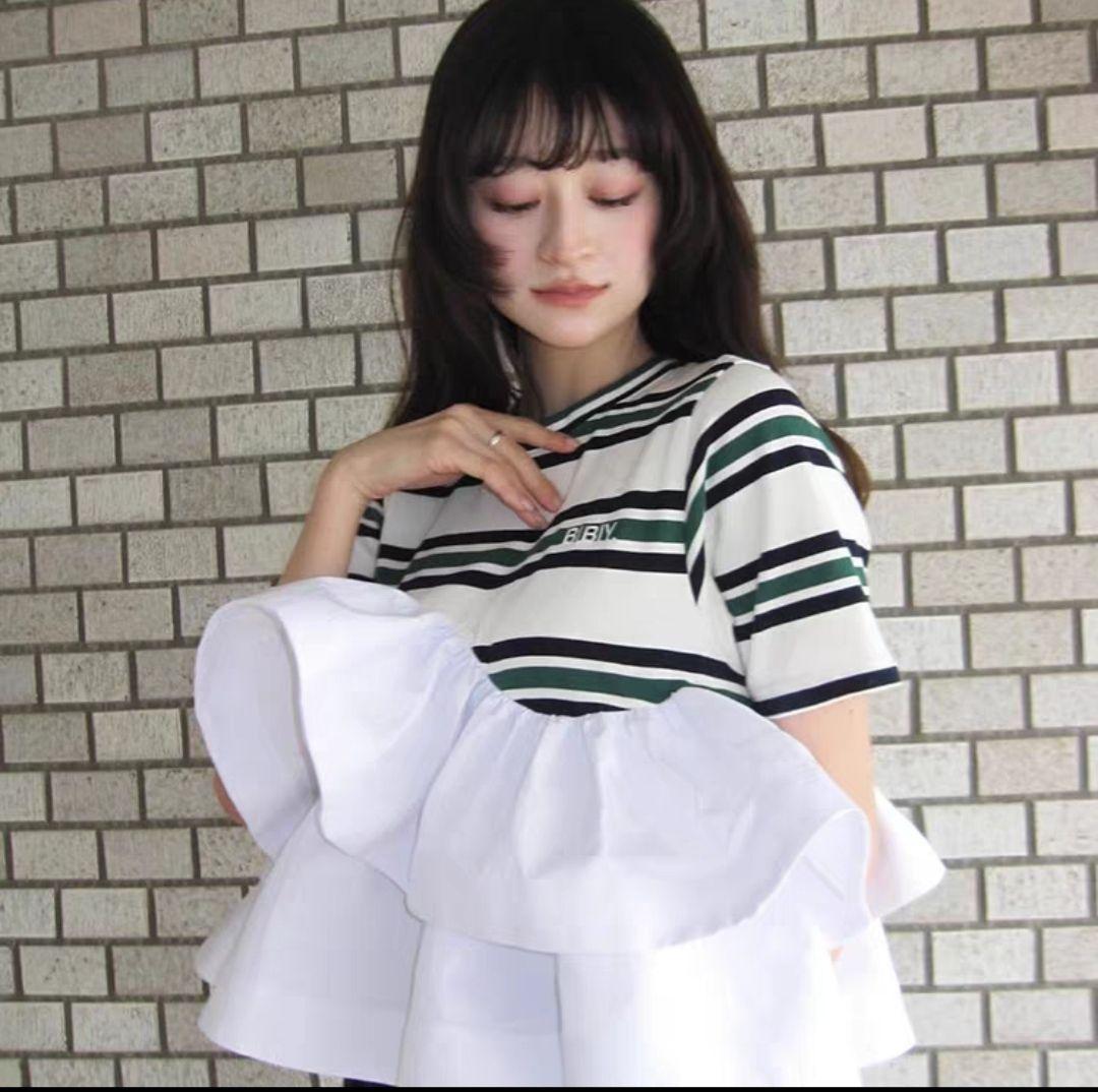 Bibiy. ビビィ LOLA PEPURAMU TOP